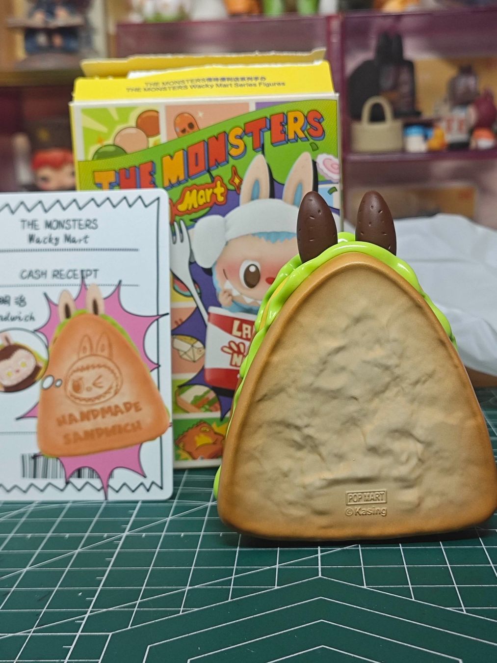 Pop Mart Statuette: Labubu Wacky Mart--Sandwich – Nuovo (secondo la descrizione) da Horw venduto da aquarellmmm2024 2