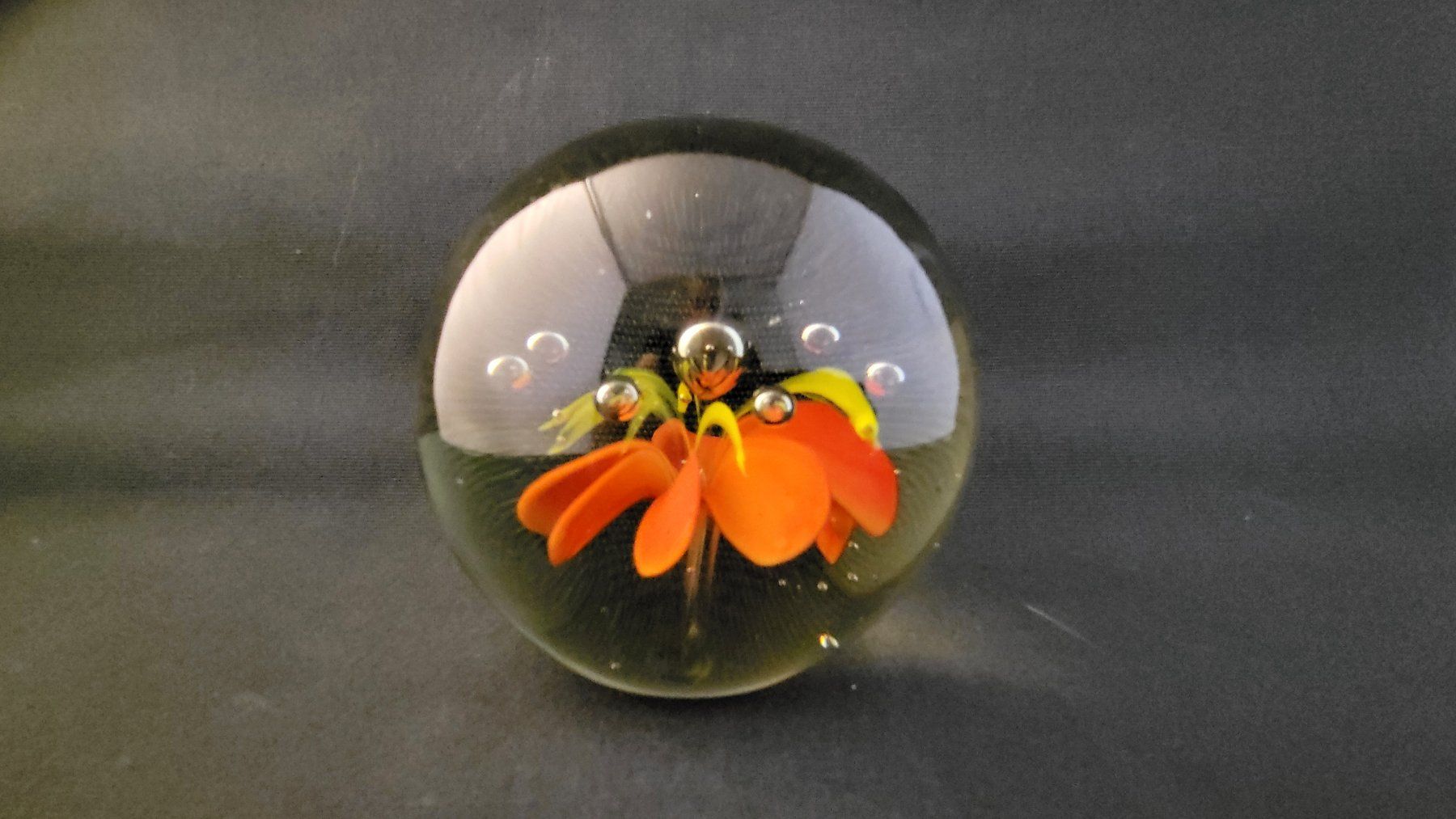 Statuette: Grosses Paperweight – Usato da Basel venduto da spinne02 2