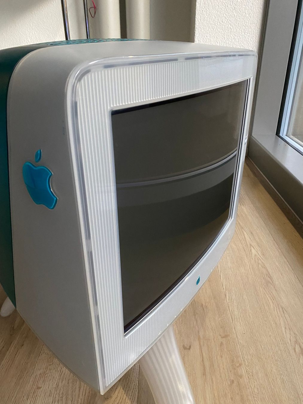 Apple Monitor: Apple Studio Display 17 CRT Blueberry VGA Sony Trinitron – Difettoso da Wetzikon ZH venduto da BackToRetro 6