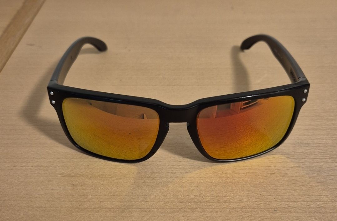 Oakley Brillen & Gläser: Oakley Holbrook Sonnenbrille – Gebraucht aus Allschwil von Wizard2 1