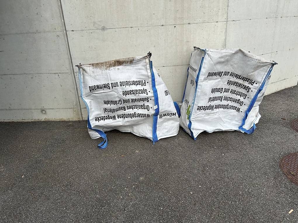 Baucontainer: Big bag 500 litres – Gebraucht aus Cormondrèche von SwiSSID