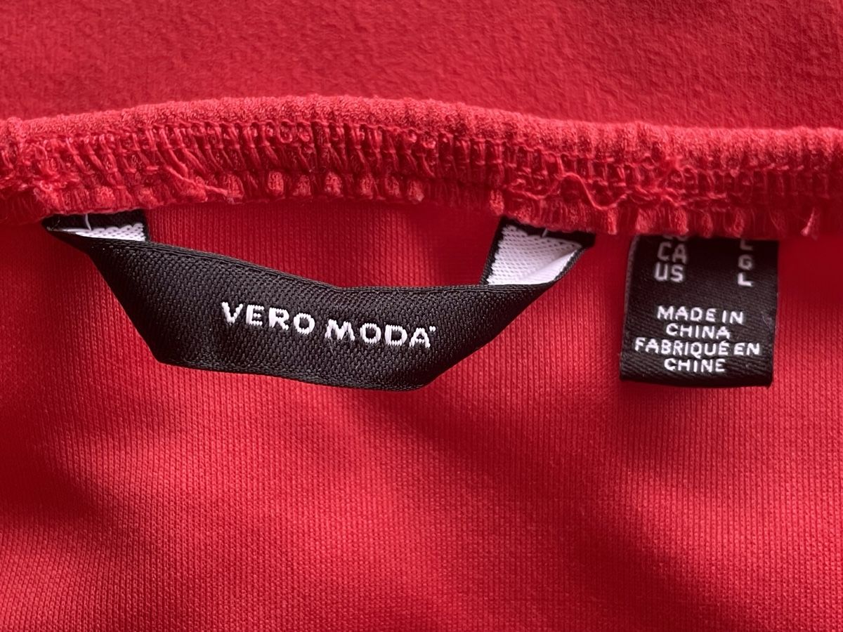 Vero Moda Kleider: Robe rouge Vero Moda épaules dénudées NEW – Neu und originalverpackt aus Vuadens von Nina11 3