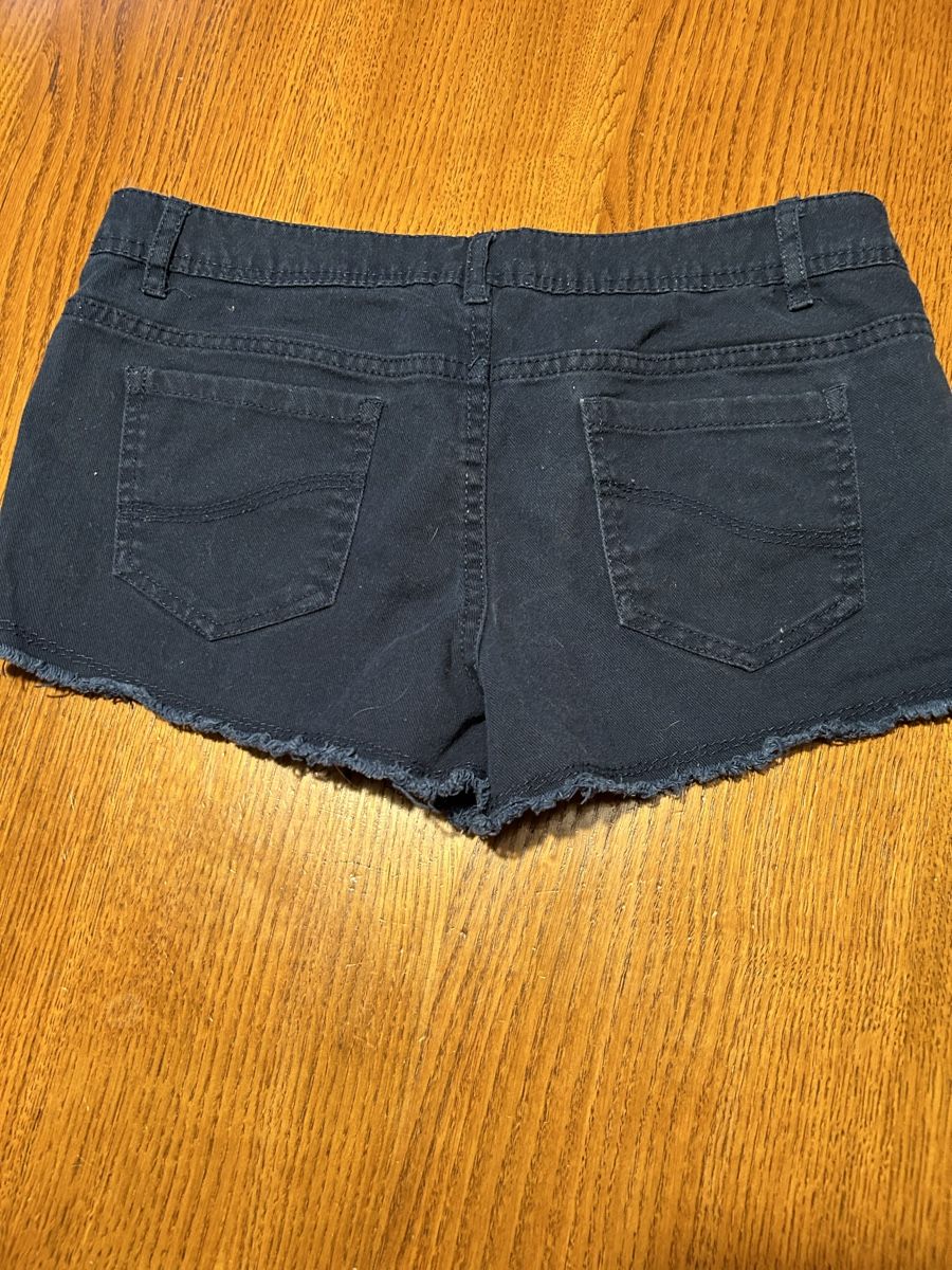 Jeans: Short en jean dame – Usato da Montsevelier venduto da Batson 1