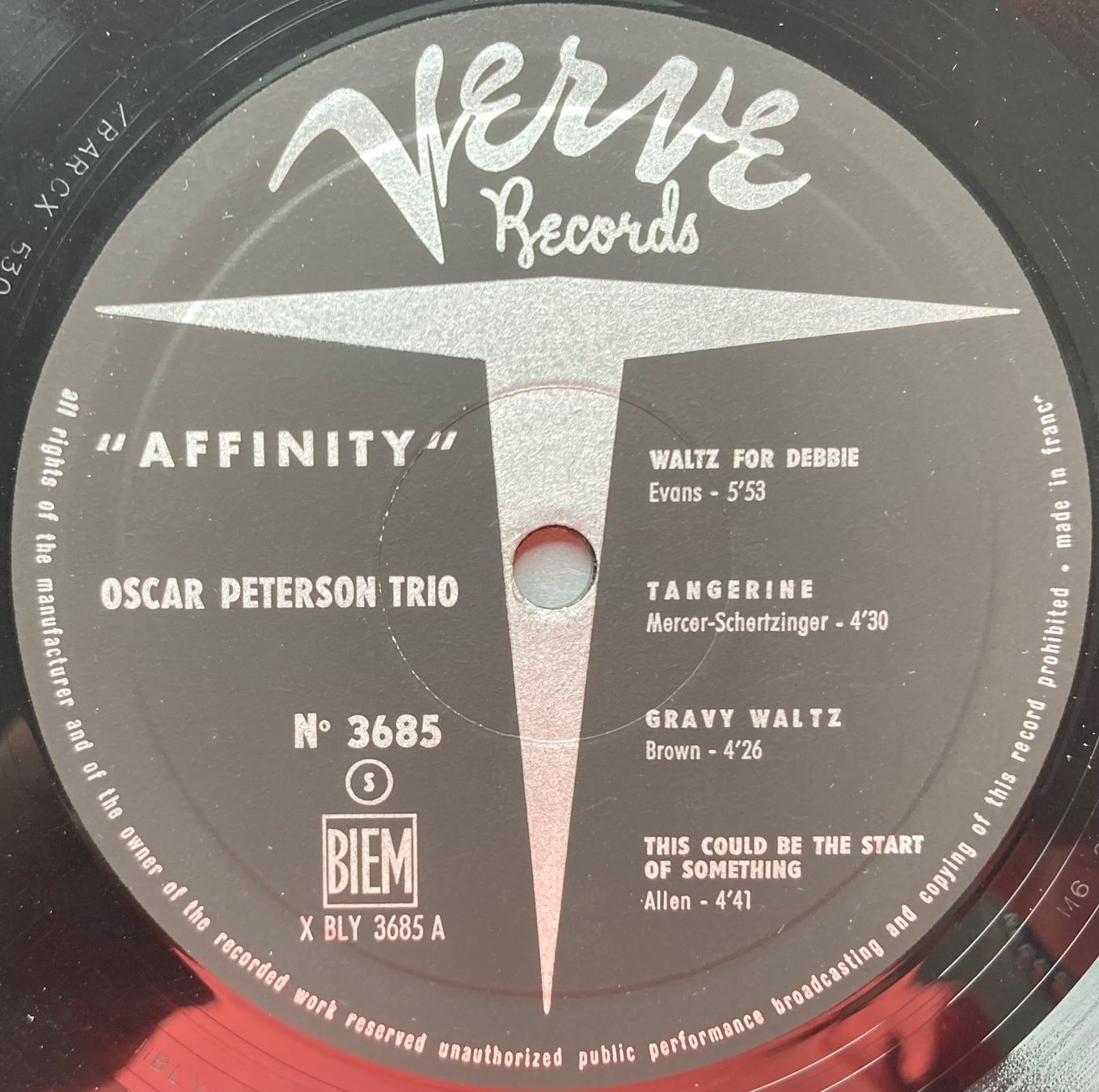 Vinyles: THE OSCAR PETERSON TRIO - AFFINITY – D'occasion à Poliez-Pittet par Newtown-Records 2