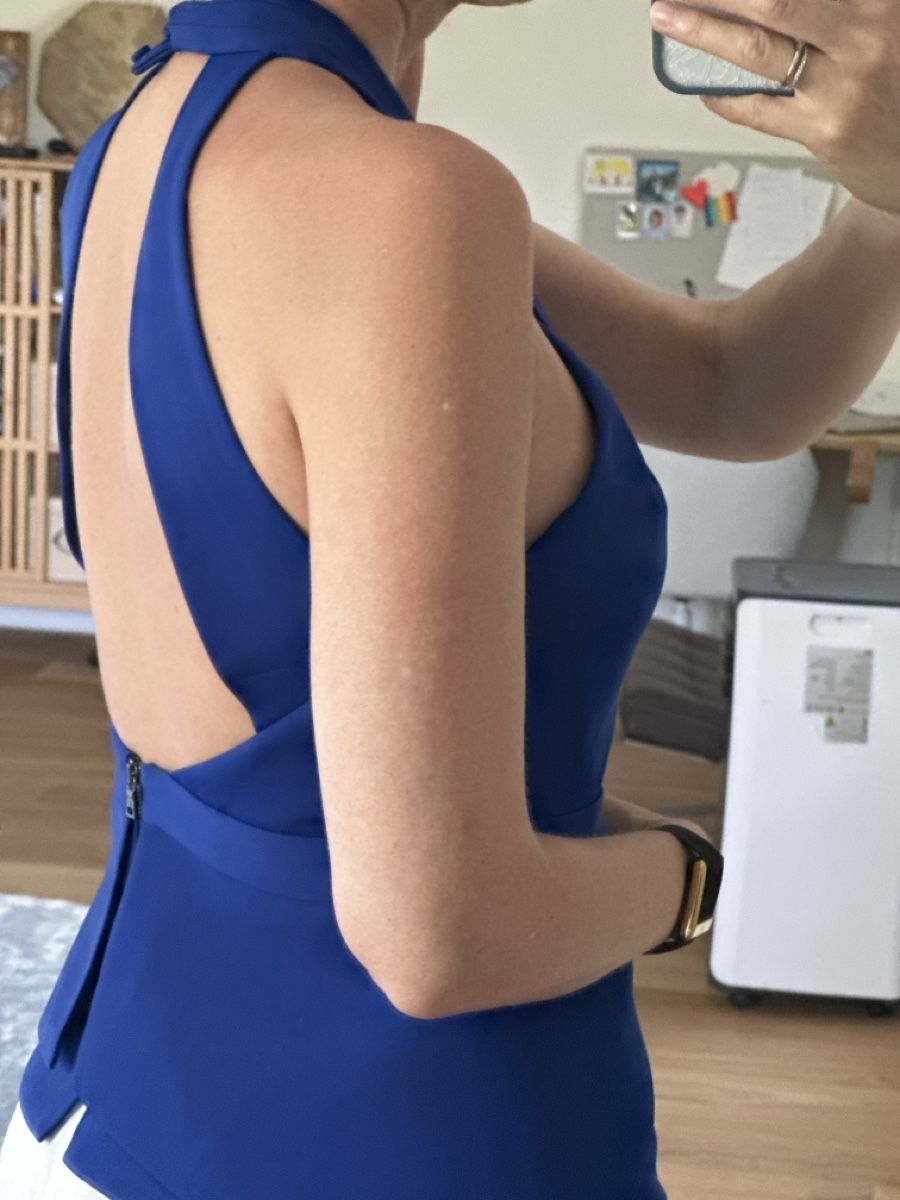 Tops: BCBGMAXAZRIA Haut bleu cobalt taille S  – Neu (gemäss Beschreibung) aus Commugny von rus_my8v 1