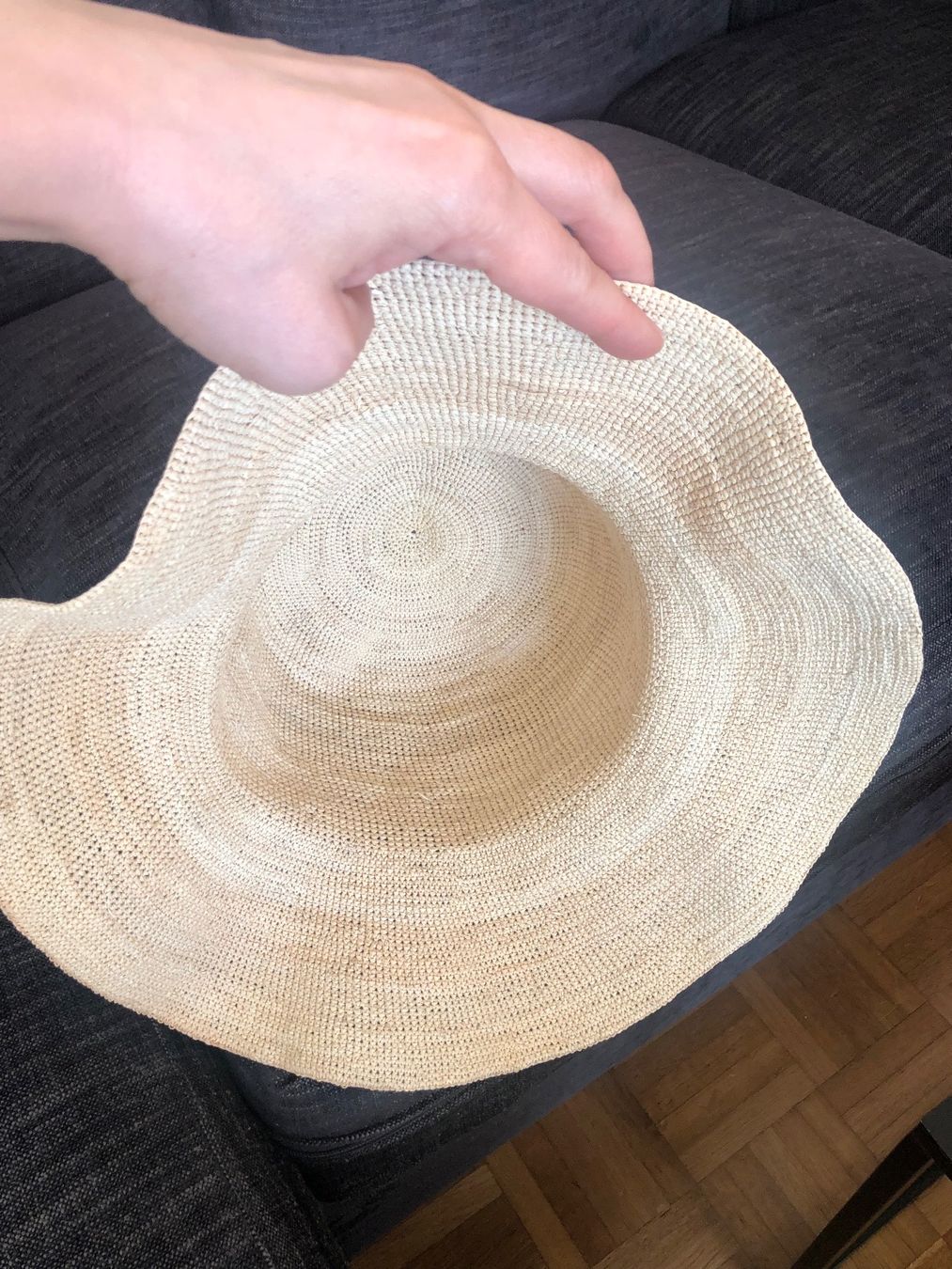 Copricapi, berretti & cappellini: Strohhut Raffia Gr S/M – Usato da Zug venduto da estarthyme 9