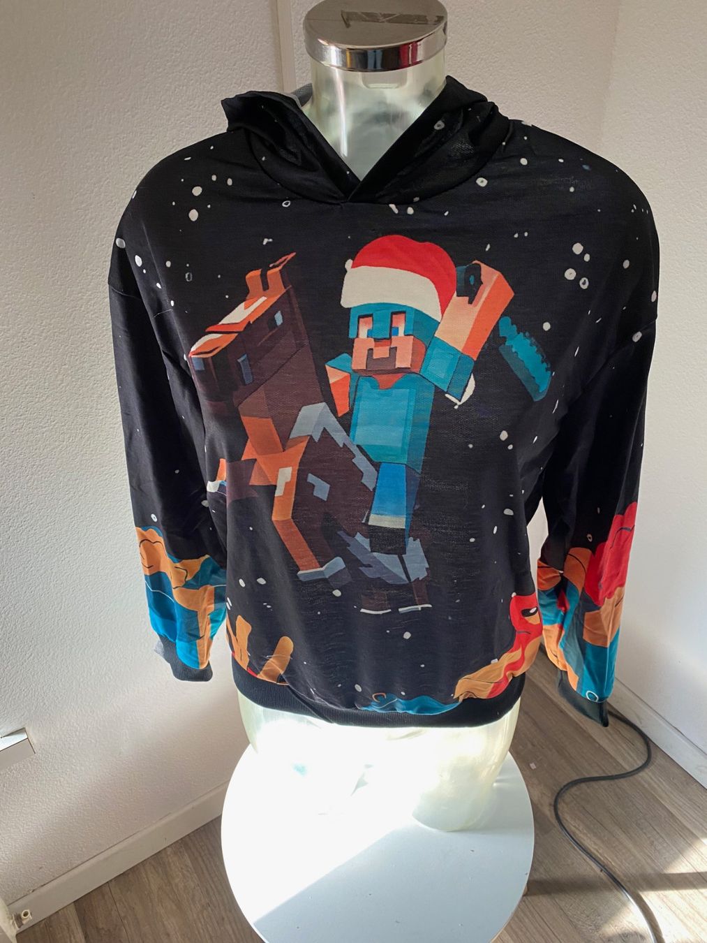 Maglioni & Felpe: wunderschöner  Hoodie  Grösse 170 – Usato da Allenwinden venduto da Obalu 2