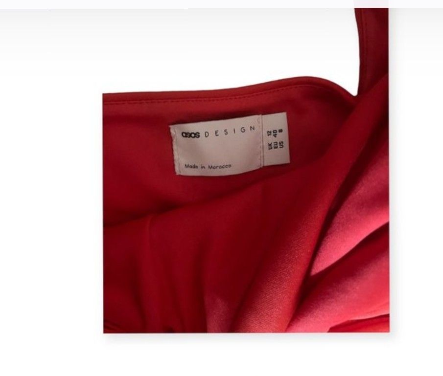 Asos Jumpsuits: Roter ASOS Jumpsuit Gr. 40 - Festlich & Elegant! – Gebraucht aus Safenwil von Mllcs 1