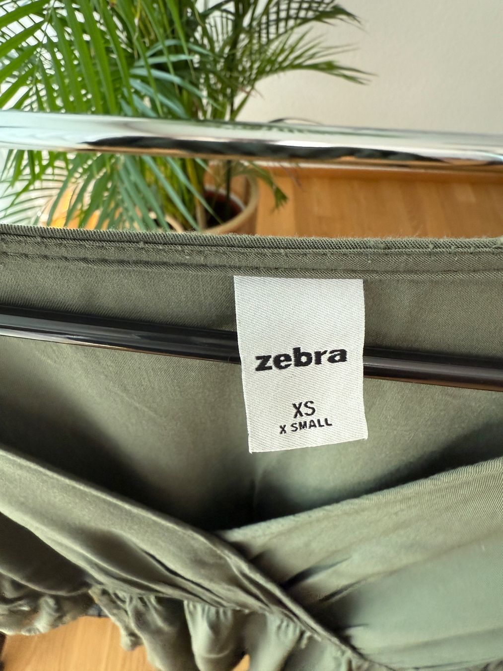 Zebra Kleider: kleid (xs) – Gebraucht aus Freidorf TG von zweithandware 2