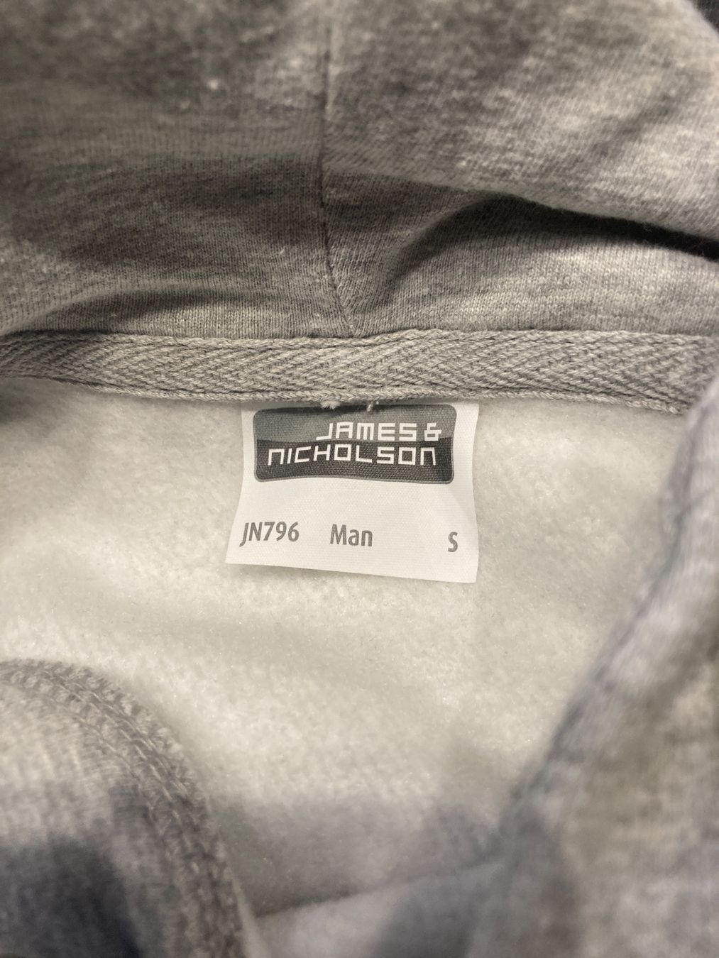 Maglioni & Felpe: Pullover Hoodie Neu James S – Nuovo e nell'imballaggio originale da Aarwangen venduto da to-hirschi 1