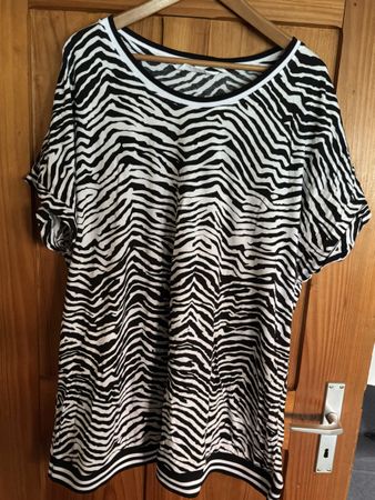 T-Shirt  Mia Moda Grösse 52 neu !