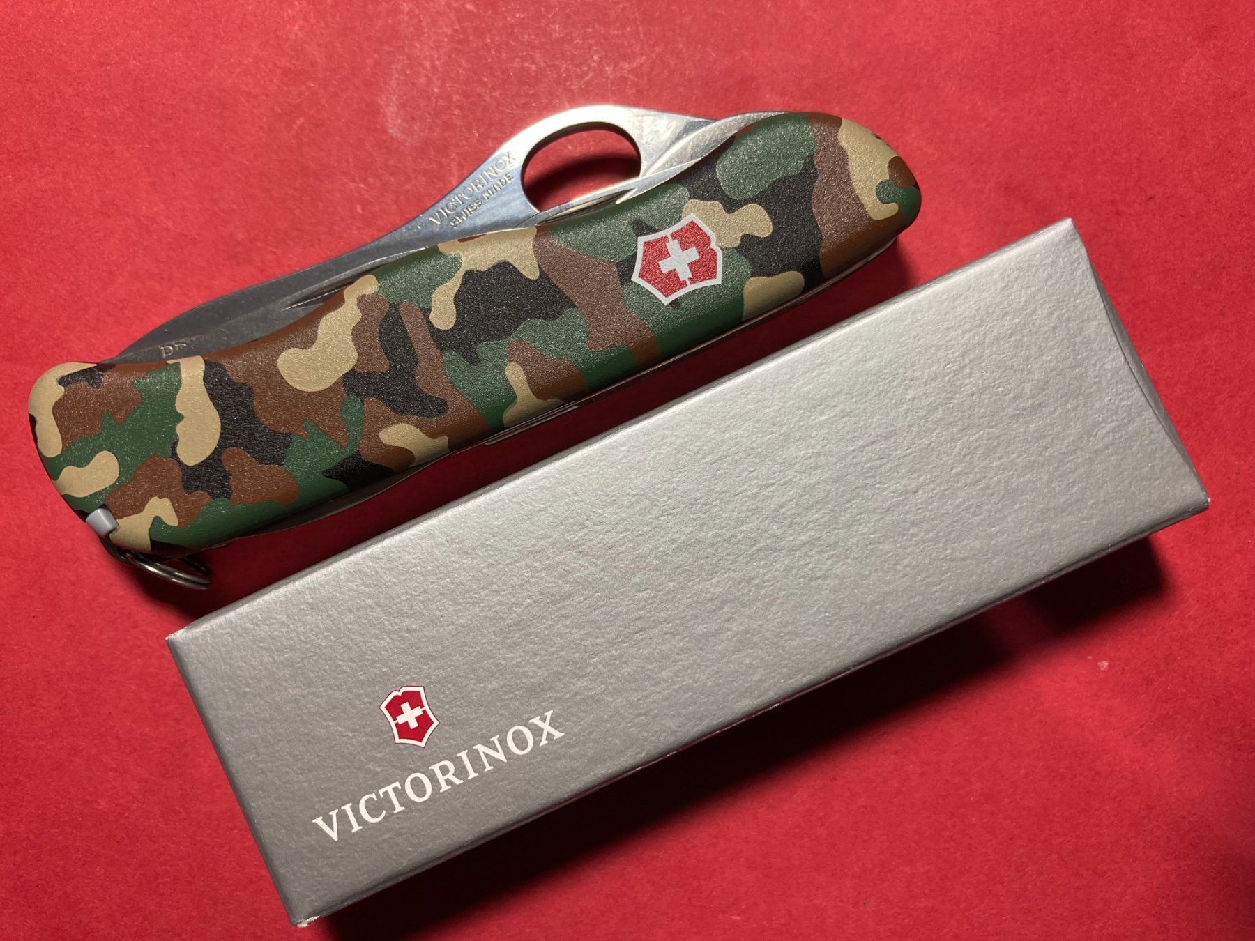 Victorinox Taschenmesser: Victorinox  Trailmaster mit rotem Schild selten! – Neu und originalverpackt aus Rotkreuz von Hubbil 2