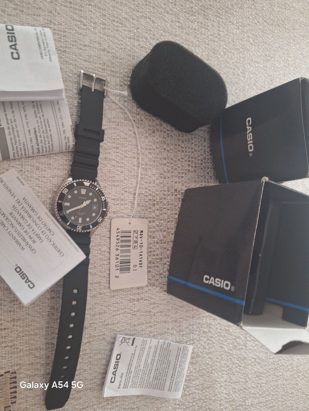 Casio Uhren: Montre bracelet noir neuve – Neu und originalverpackt aus Genève von mbest01