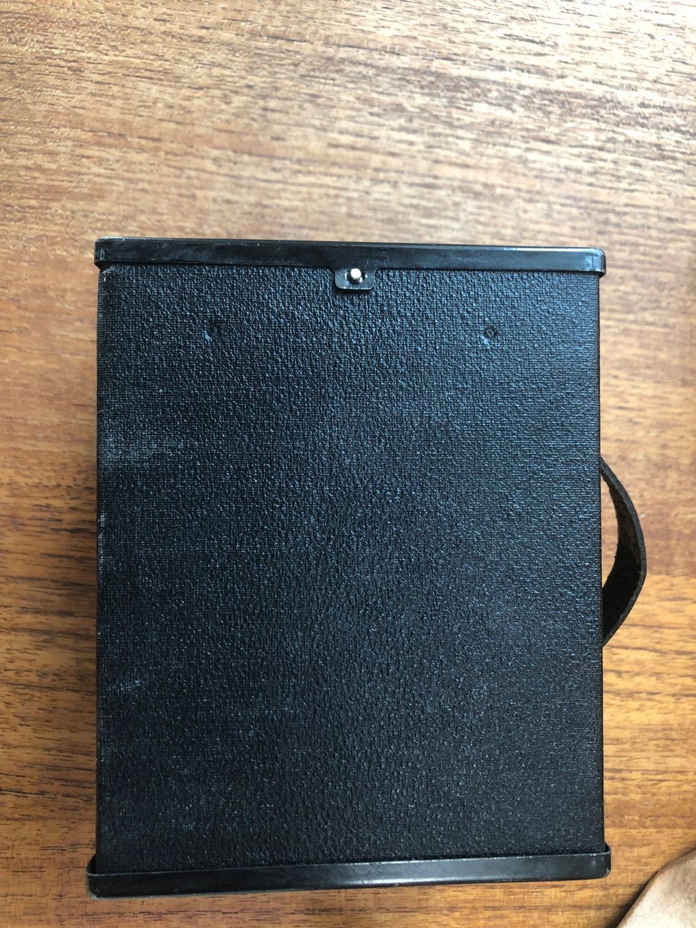 Agfa Fotocamera: Agfa Box Kamera mit Lederetui gebrauchter Zustand – Usato da Arlesheim venduto da leyRum4.5 4