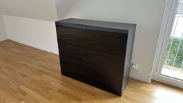 IKEA BESTÅ Sideboard mit Glasfronten & Beleuchtung