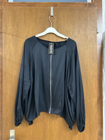 Bluse Schwarz mit Reissverschluss Grösse One Size neu