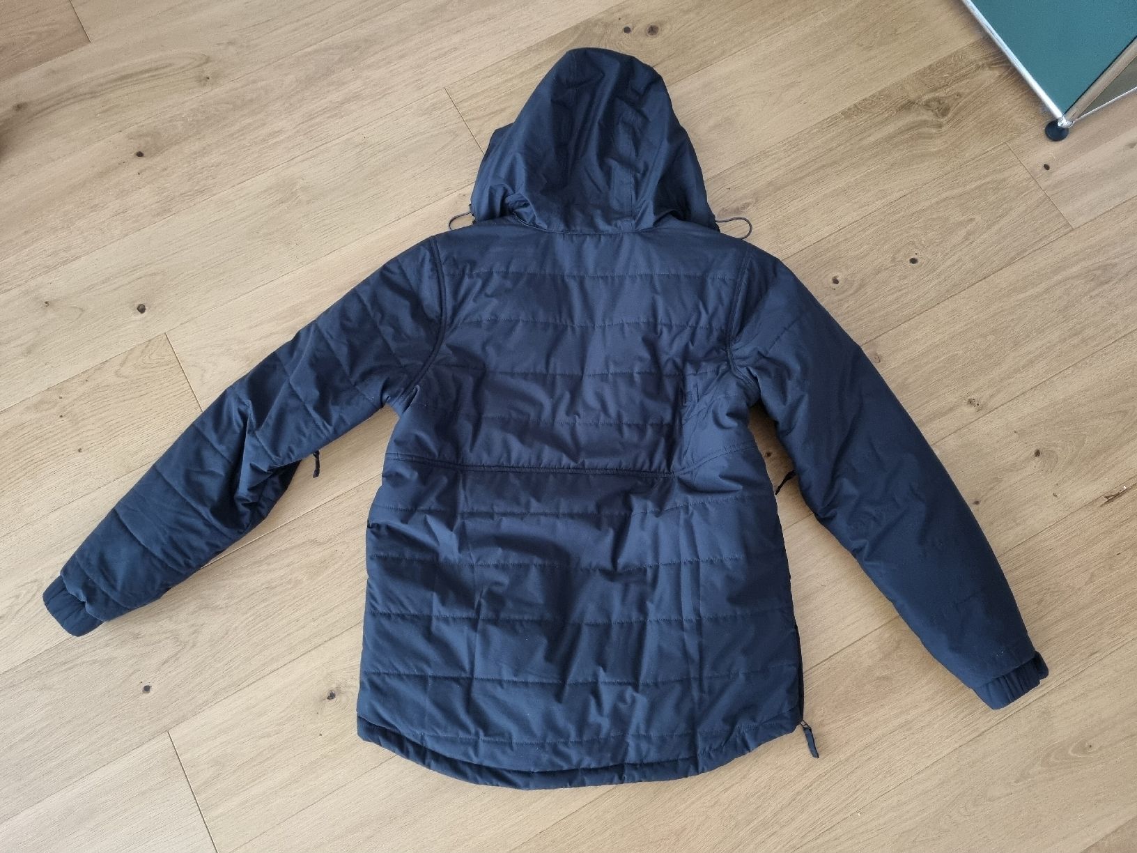 Jacken: L1 Outerwear Snowboard Jacke Grösse Large – Gebraucht aus Bellikon von Jake-la-Motta 3