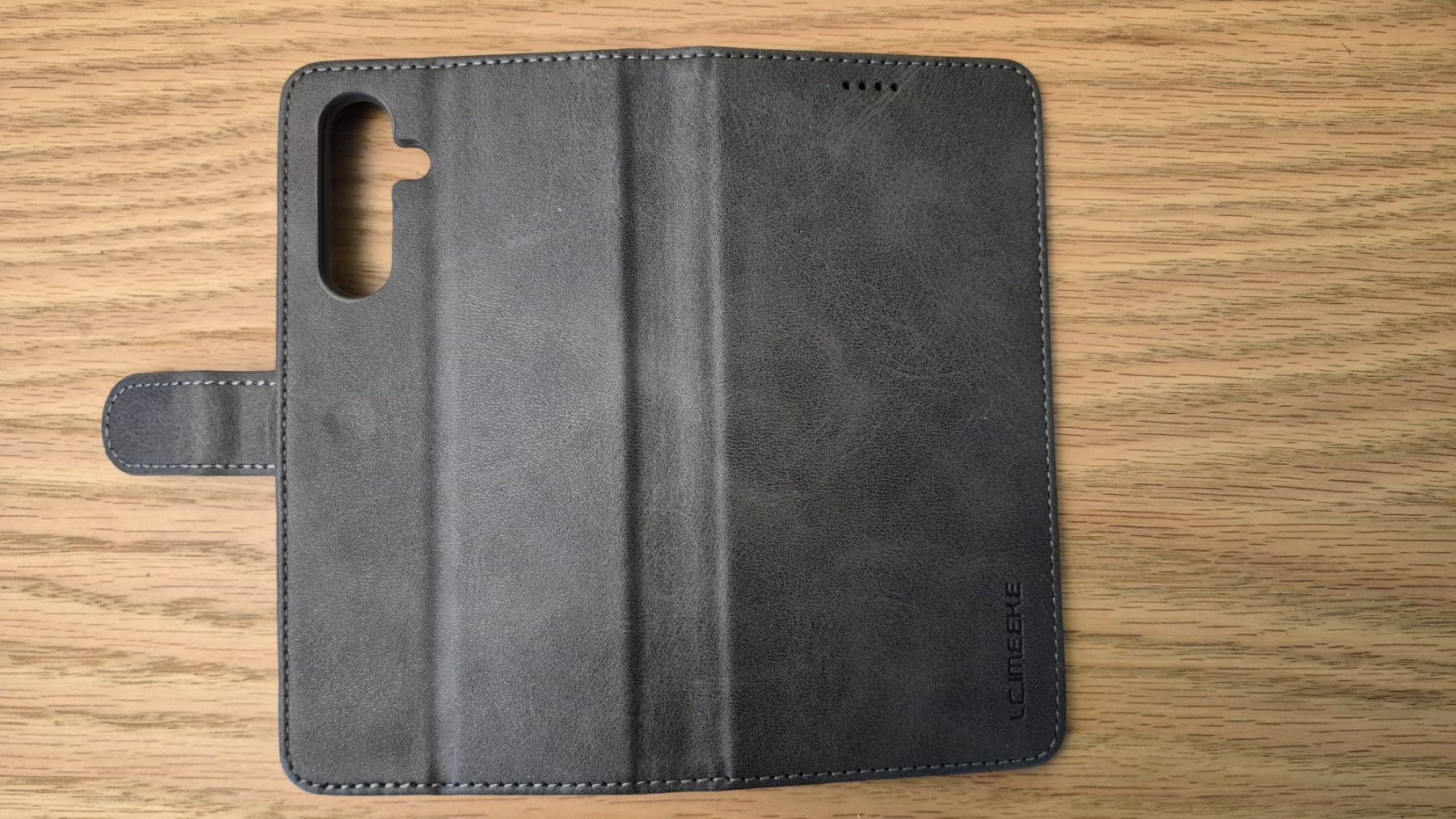 Samsung Cover & Protezioni schermo: Hülle zu Samsung A46 – Nuovo (secondo la descrizione) da Neerach venduto da Kenny8165 1