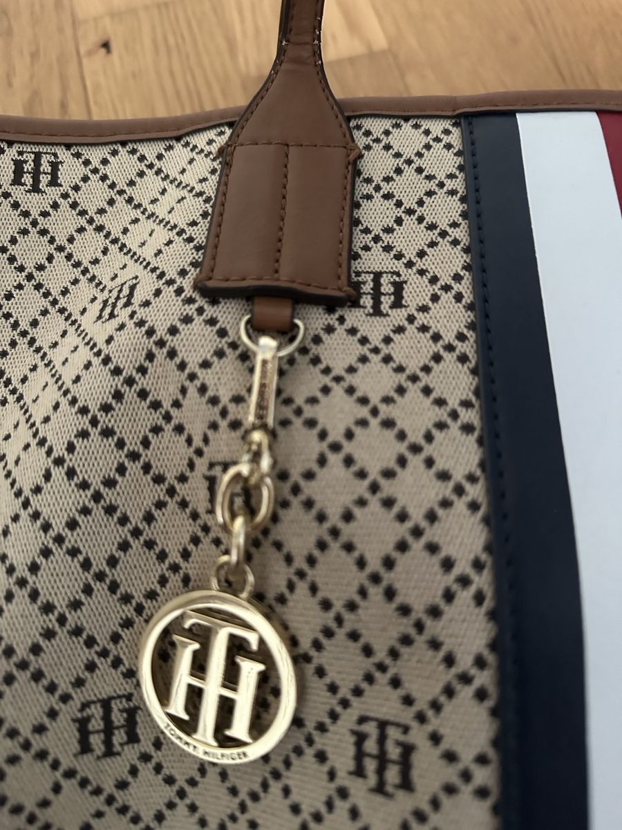 Tommy Hilfiger Borse da donna: Tommy Hilfiger Handtasche – Usato da Oensingen venduto da Widder2010r 1