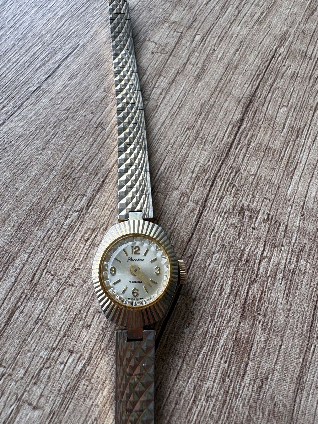 Montres: Damenuhr Lucerne – D'occasion à Schübelbach par S1CH 3