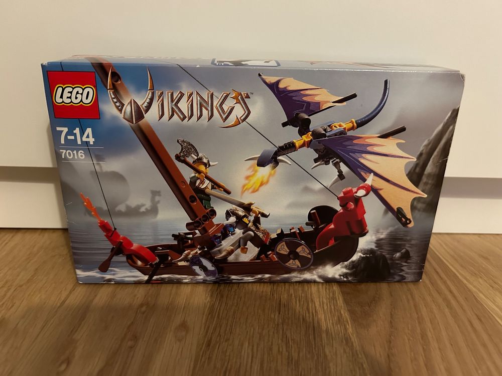 Lego vikings 7016 hot sale