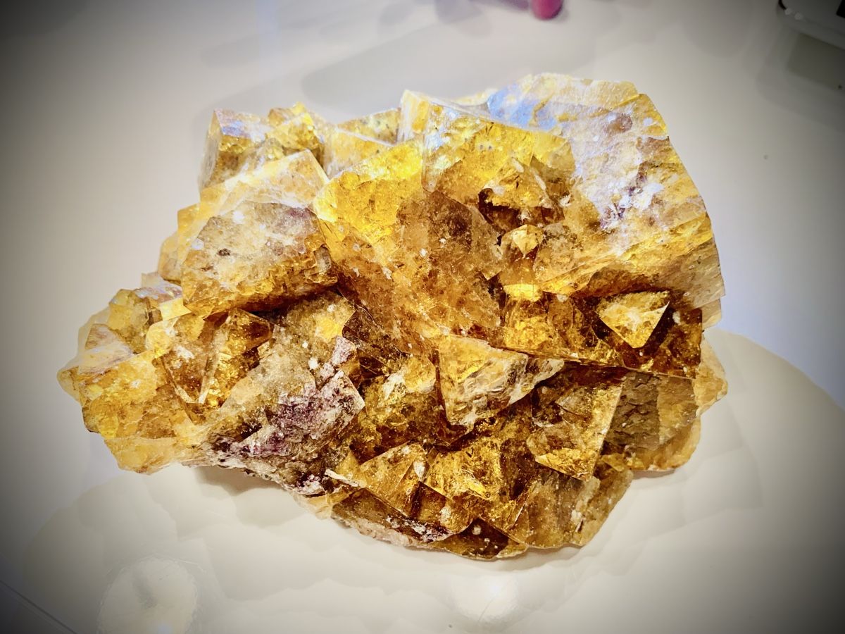 Minerali & Pietre curative: Fluorit 2,3 Kg mit Superfarbe – Nuovo e nell'imballaggio originale da Seeberg venduto da Mono1 3