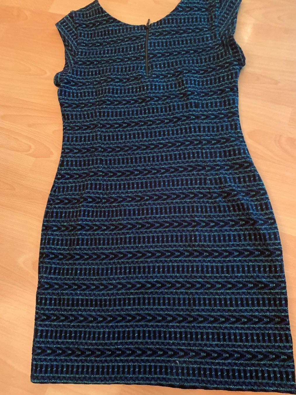 Vestiti: Jolie robe de soirée Cache cache t. 38-40 ou M – Usato da MEYRIN venduto da Gwendo10 1