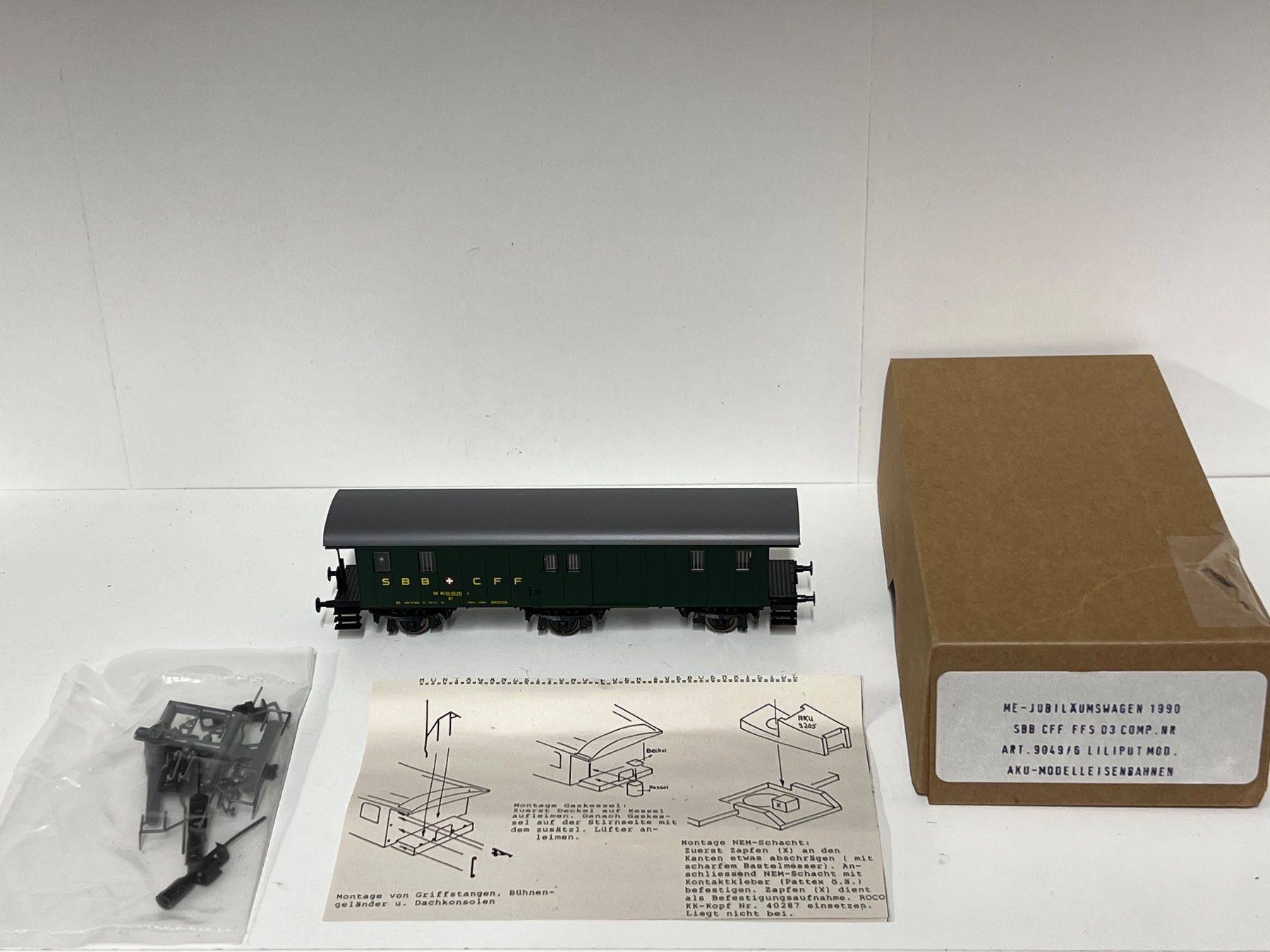 Aku Modellini di ferrovie: AKU SBB CFF FFS D3 COMP . NR 9049/6  Basis LILIPUT H0 DC – Nuovo (secondo la descrizione) da Neuenhof venduto da ludovicco