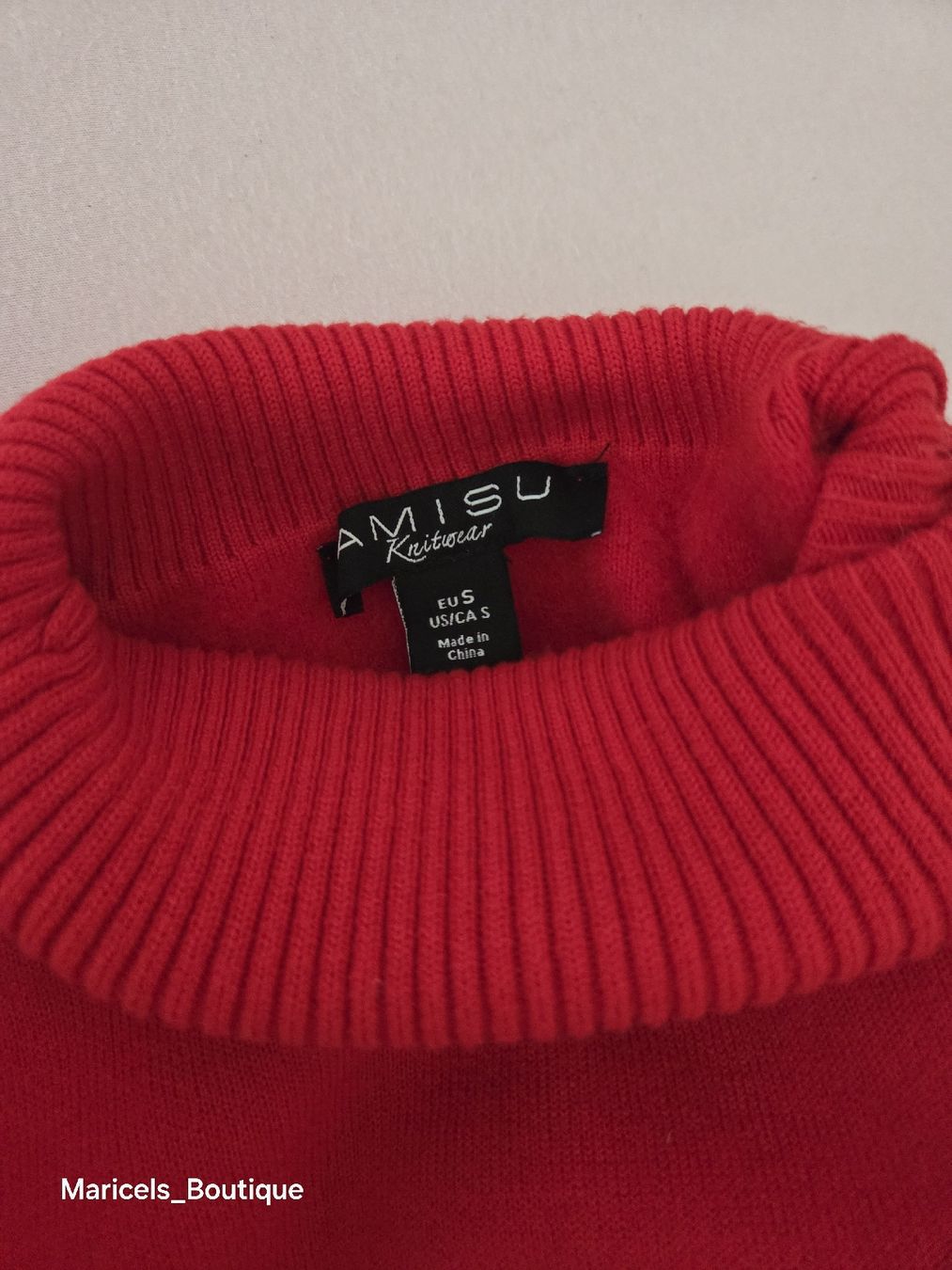 Pullover & Sweatshirts: Red Amisu Turtle Neck Sweater Size S – Gebraucht aus Winterthur von Maricels_Boutique 1