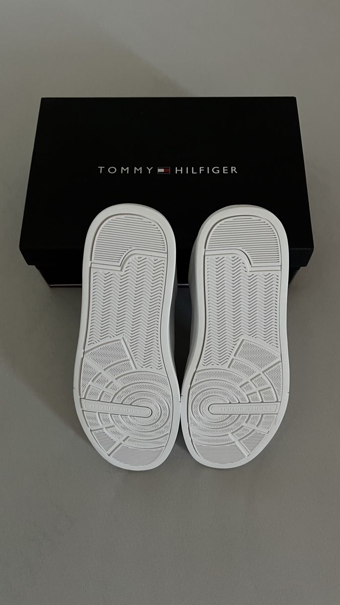 Tommy Hilfiger Herrenschuhe: Tommy Hilfiger Schuhe – Neu und originalverpackt aus Wollerau von Jan_Schiller 2