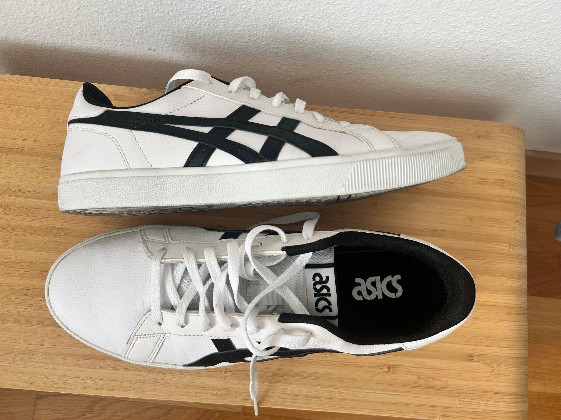 Asics Chaussures hommes: Asics Sneakers Classic - Weiss Grösse 44 – D'occasion à Biel/Bienne par ste_8vdy 2