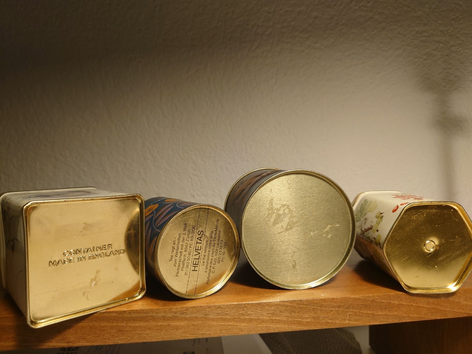 Alle Dekorationen: Vier schöne Teedosen vintage – Gebraucht aus Fraubrunnen von PlueschPanda 2