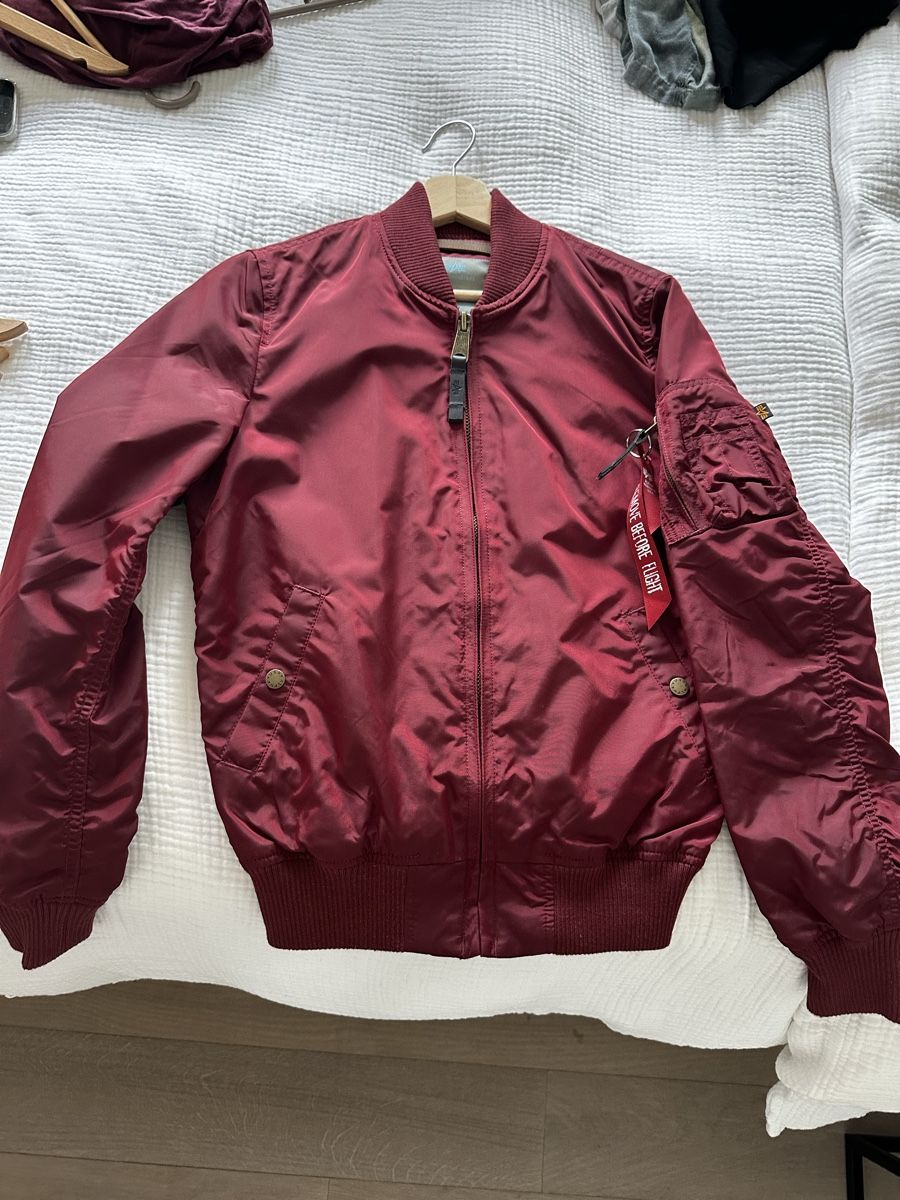 Alpha Industries Giacche: Alpha Industries Bomber Jacket, Size Medium, Burgundy – Usato da Herrliberg venduto da mykee5