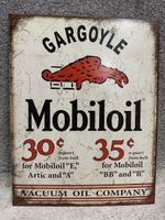 Cargoyle benzin Tankstelle