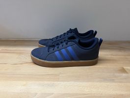 Adidas Turnschuhe Grösse 38.5 dunkelblau guter Zustand