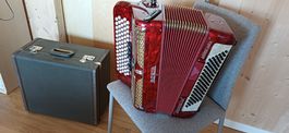 Akkordeon Adria Grand Luxe rot gebrauchter Zustand