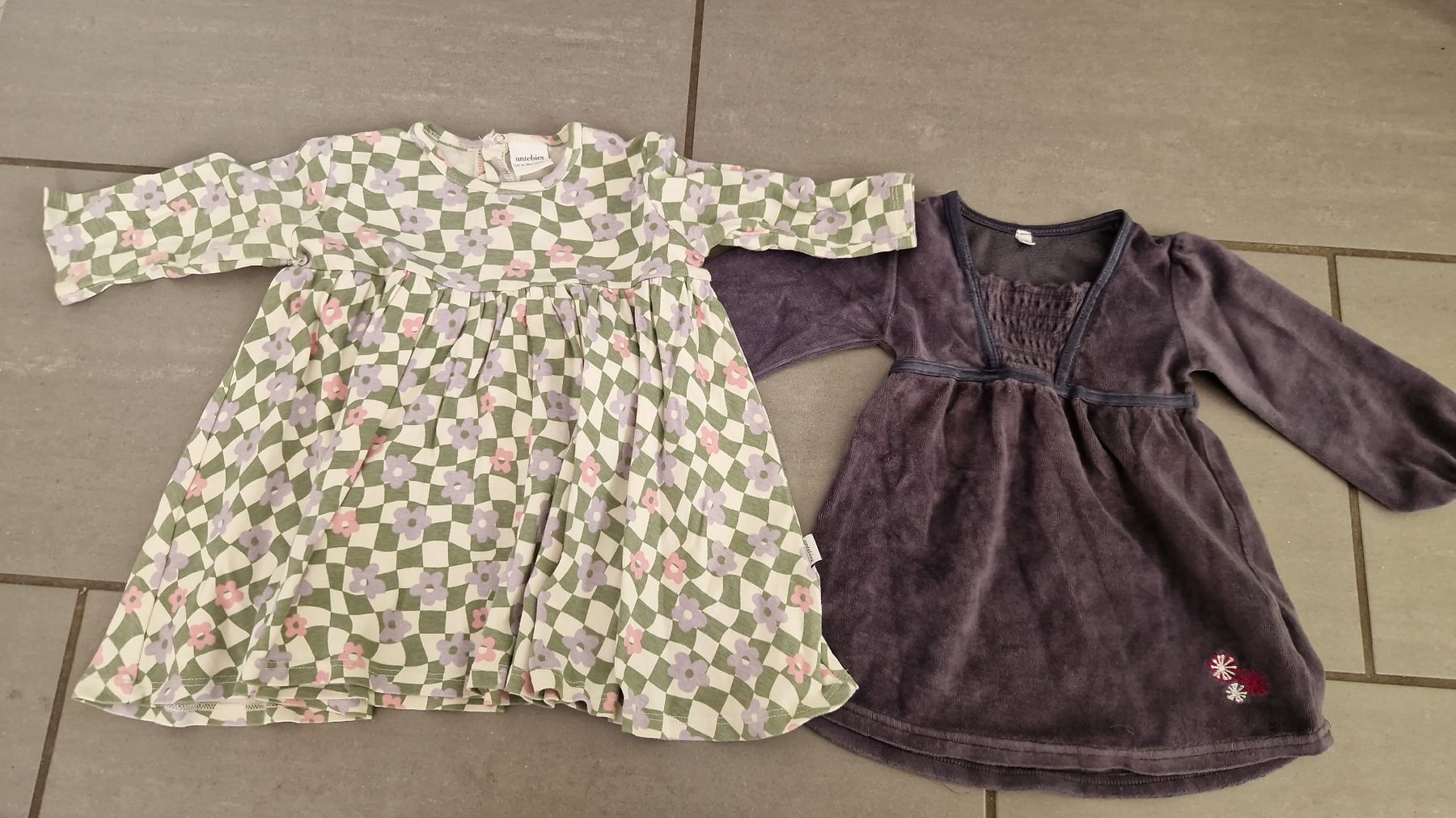 Lotti & Set di vestiti: Kleiderpaket Grösse 80/86 und 92 – Usato da Thayngen venduto da Misanthrop01 4