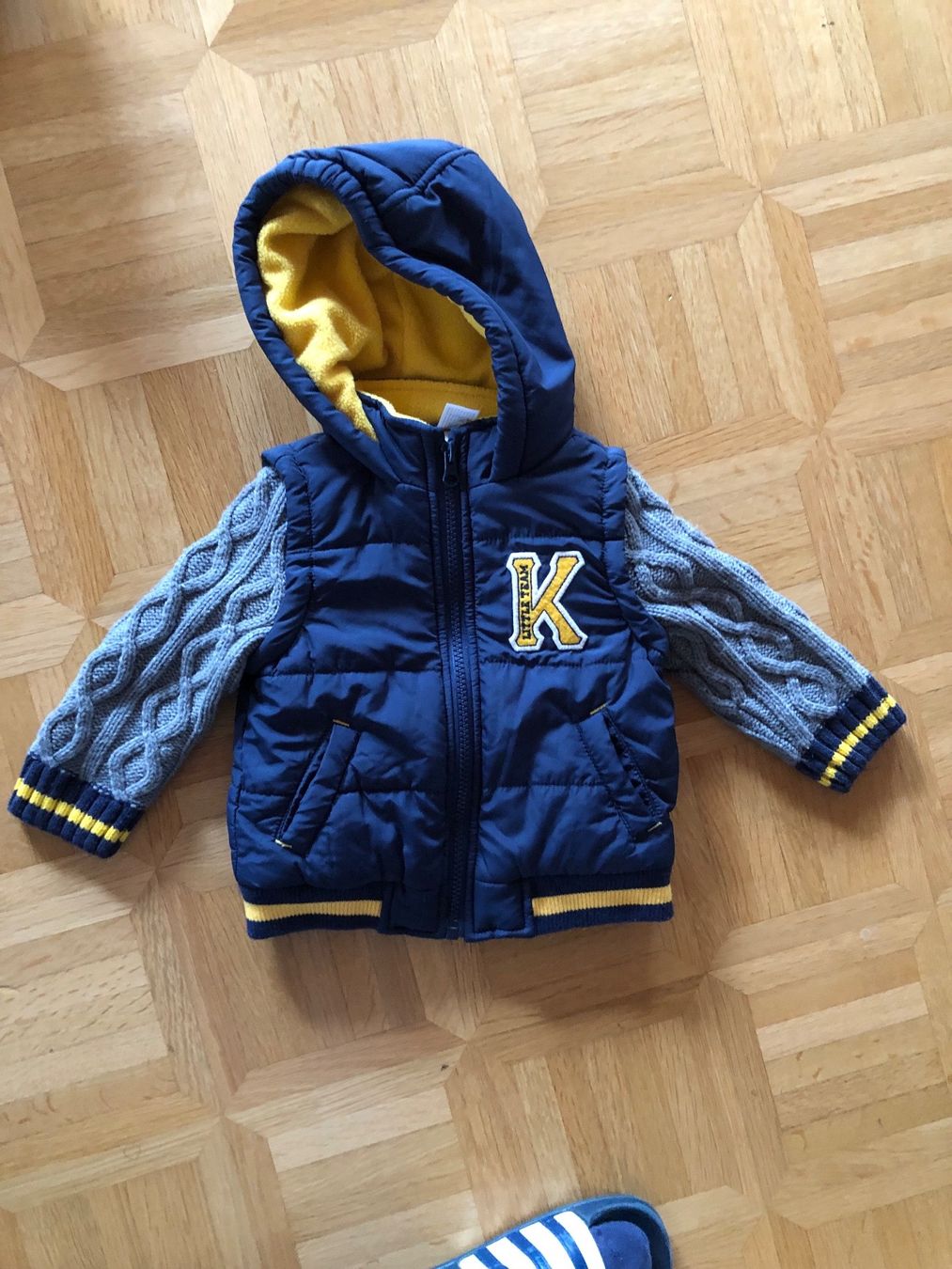 Giacche & Cappotti: Jacke mit Strickärmel (33) – Nuovo (secondo la descrizione) da Vilters venduto da Zwaergli13