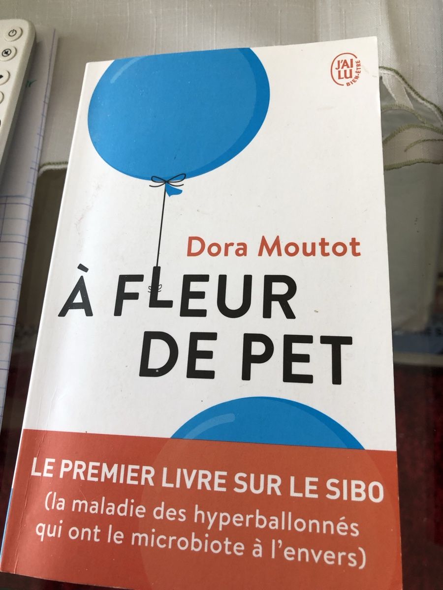 Libri: À fleur de pet – Usato da Delémont venduto da stella063