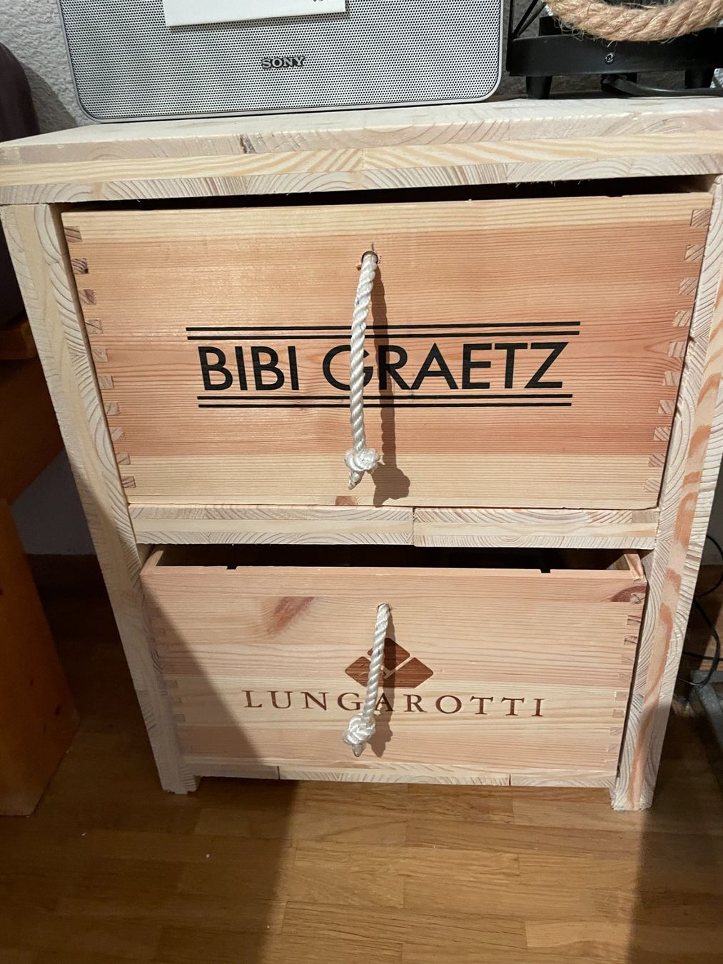 Articoli in legno: Weinkisten Aufbewahrung Möbel – Nuovo (secondo la descrizione) da Arbon venduto da Saab930 1