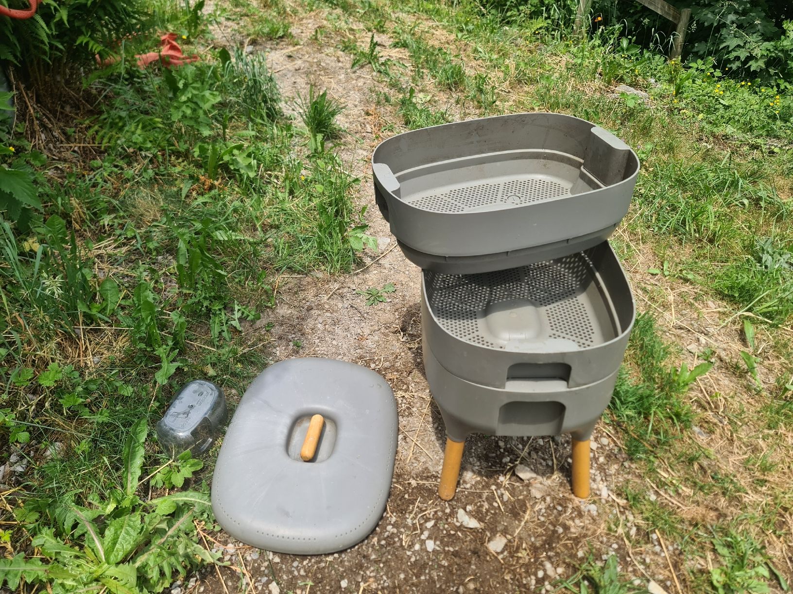 Sonstiges: Biogarten Wurmkomposter mit 2 Etagen – Gebraucht aus Wattenwil von vandaCarmen 2