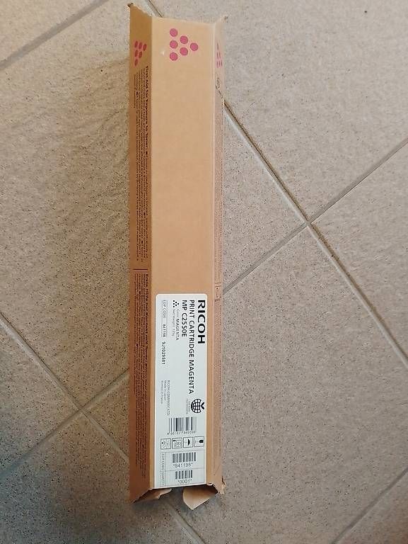 Druckerpatronen & Toner: Cartouche encre Ricoh C2550E – Gebraucht aus Miex von arn_5r55