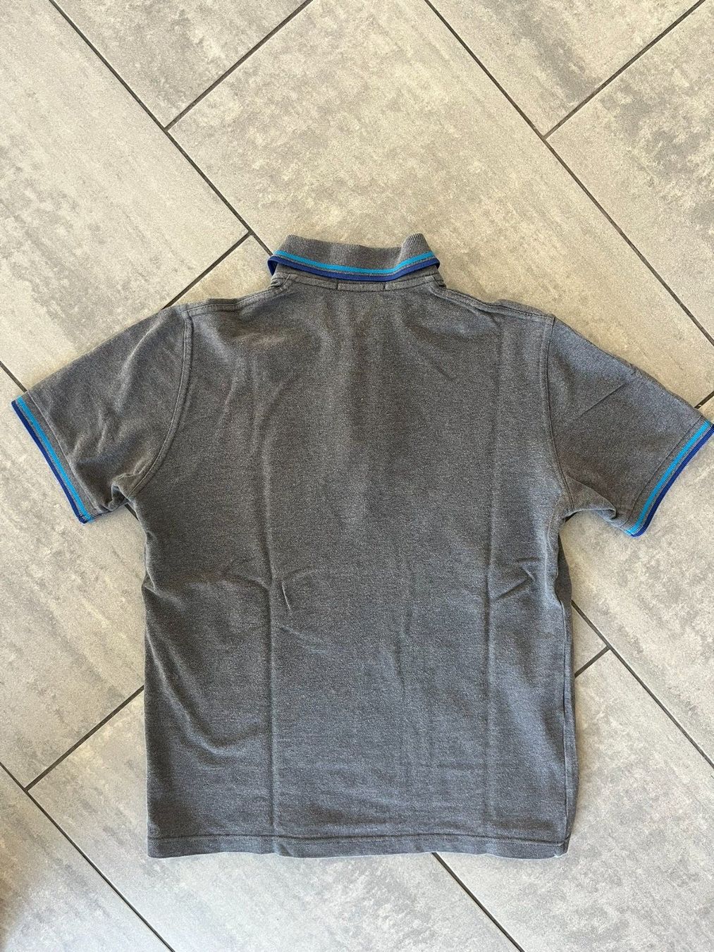 Fred Perry Magliette Polo: FRED PERRY Poloshirt Dunkelgrau – Usato da Otelfingen venduto da Denis_ZH 3