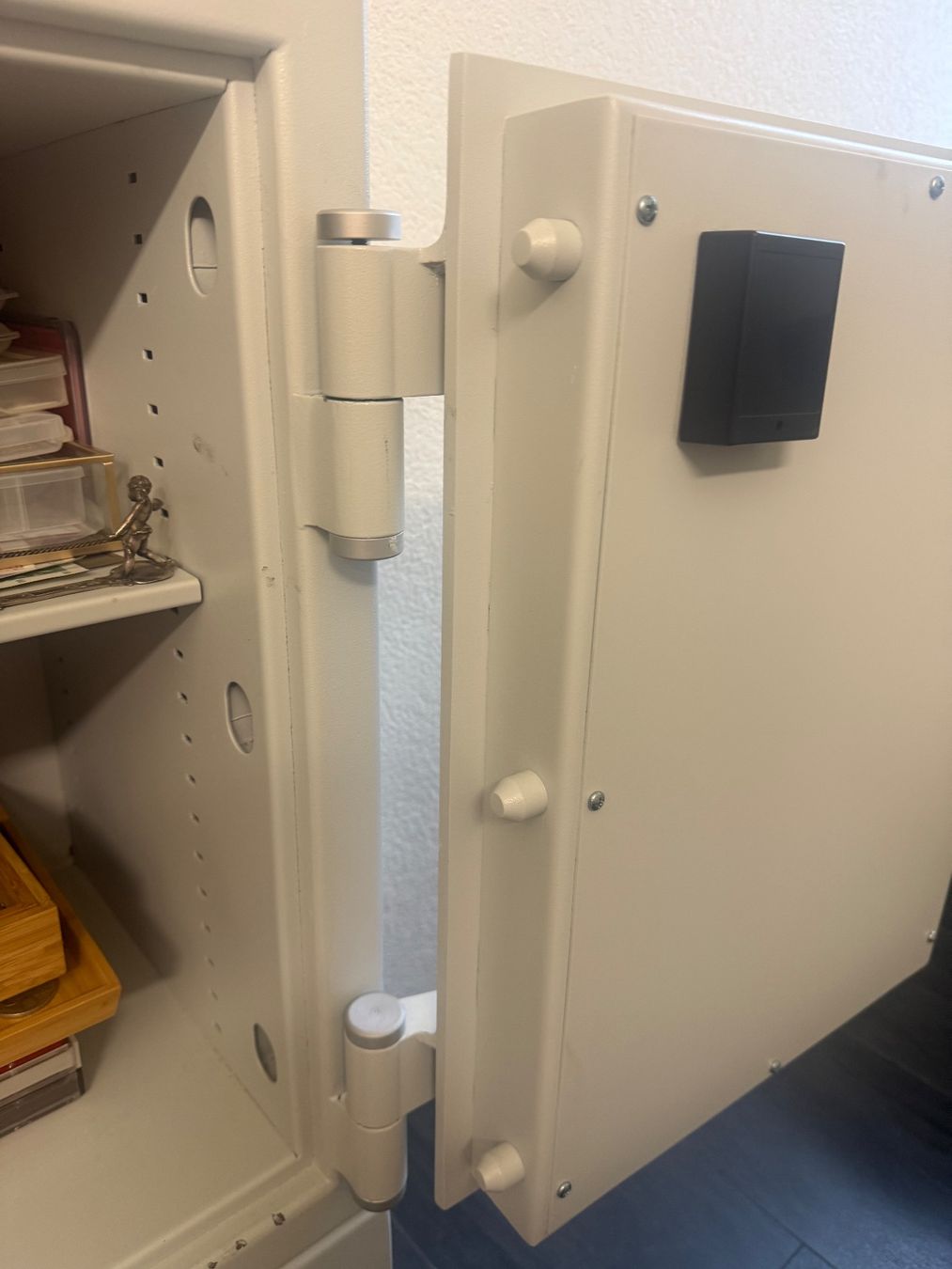 Tresor: Tresor Panzerschrank mit Zahlencode grau gebraucht – Gebraucht aus Aesch ZH von Tomy007008 5