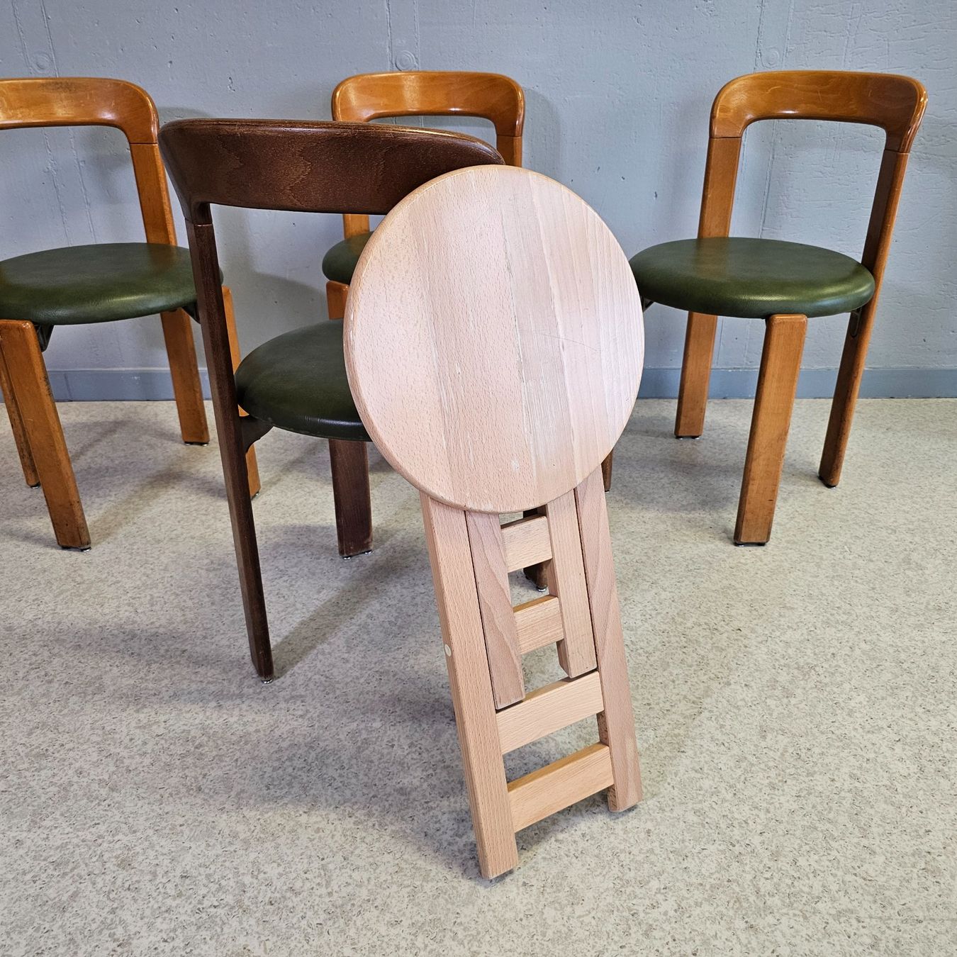 Sgabelli: 1 Stk. SUZY Style Hocker Höcker Stool Falthocker Klapphocker – Usato da Nottwil venduto da Wondewa-Shop 8