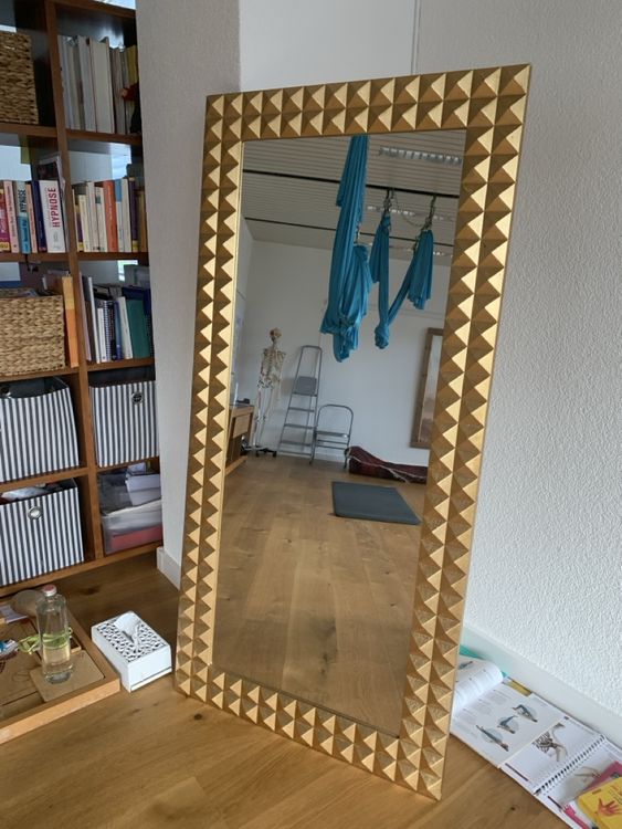 Miroirs: Goldener Spiegel, sehr guter Zustand – D'occasion à Solothurn par BF1967 1