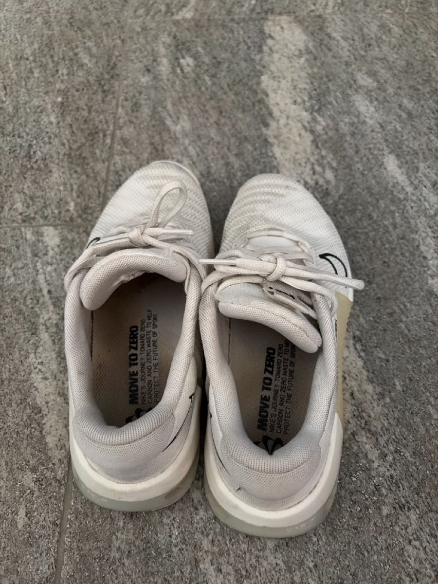 Nike Scarpe da donna: Sneakers Nike  – Usato da Davesco-Soragno venduto da Chichijango 3