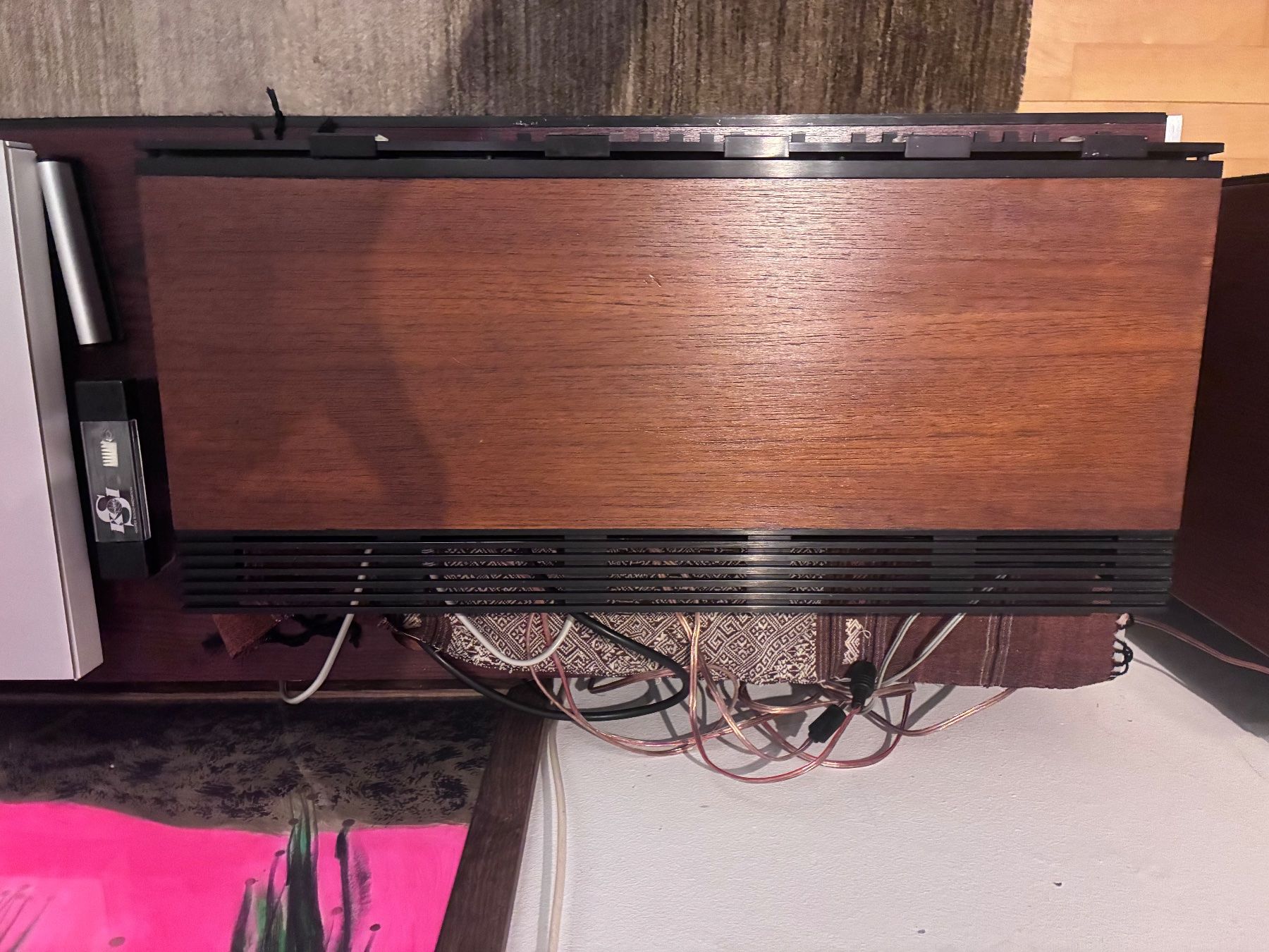 Bang & Olufsen Amplificatori: Beomaster 4000 , rosewood . – Difettoso da Zürich venduto da HiFiAtelier 2