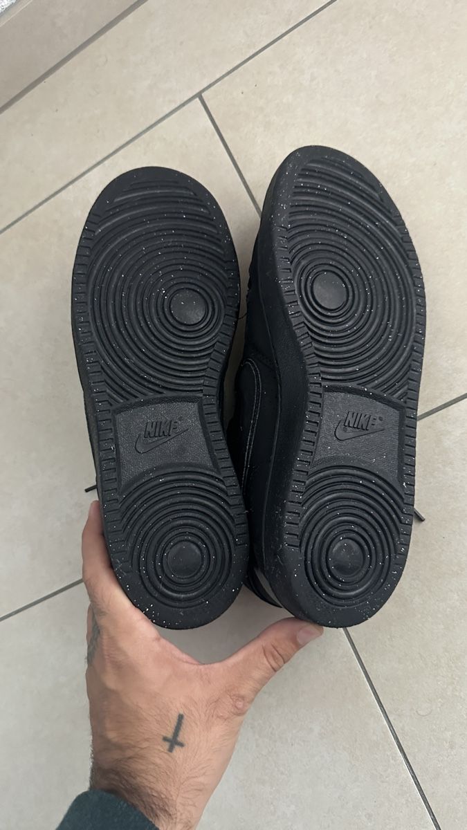 Nike Scarpe da uomo: 2x Nike Schuhe  – Usato da niederurnen venduto da AndreT91 4