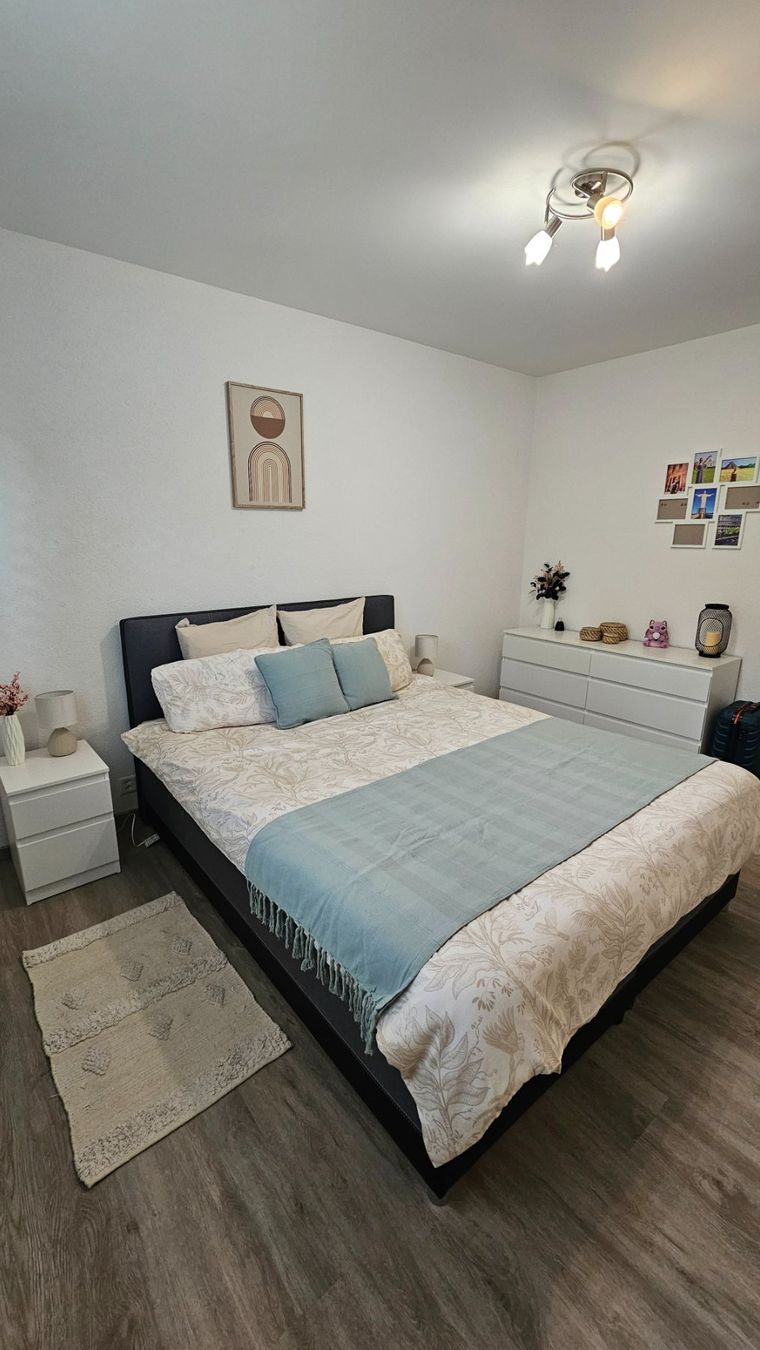 Letti: Lit complet avec sommier et matelas confortable! – Usato da Couvet venduto da cel_89lw 1